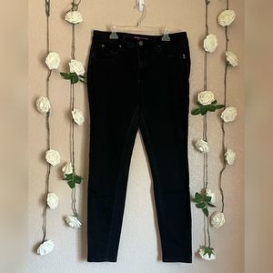𝅺ymi Black Skinny Jeans